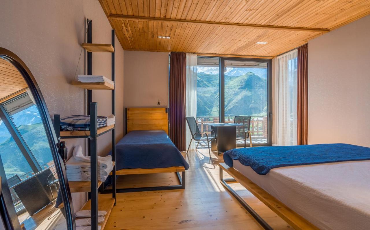 Vache Hotel Kazbegi Ngoại thất bức ảnh