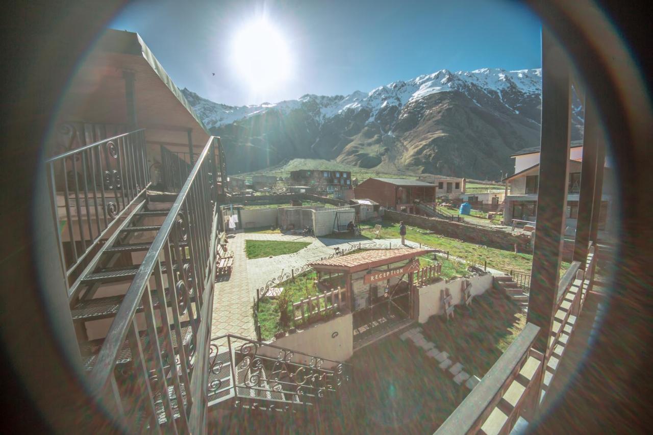 Vache Hotel Kazbegi Ngoại thất bức ảnh