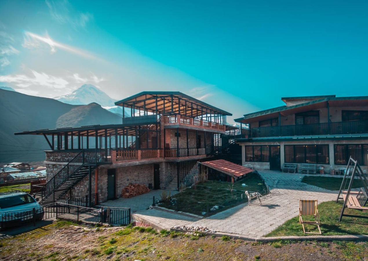 Vache Hotel Kazbegi Ngoại thất bức ảnh