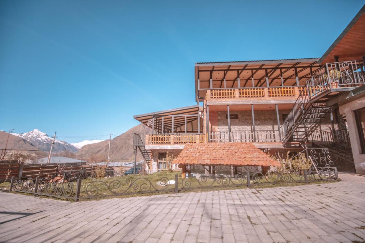 Vache Hotel Kazbegi Ngoại thất bức ảnh