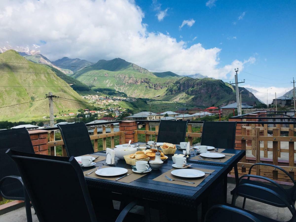 Vache Hotel Kazbegi Ngoại thất bức ảnh